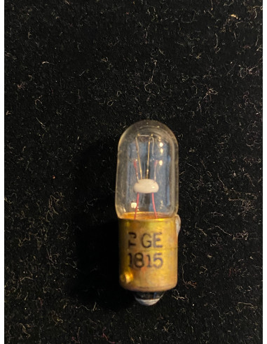 General Electric 1815 bulb 14V 210mA BA9s