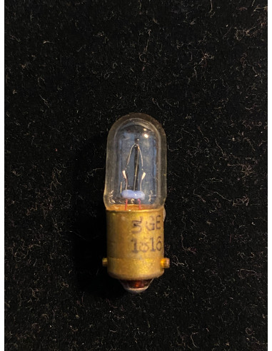 General Electric 1816 bulb 13V 300mA BA9s